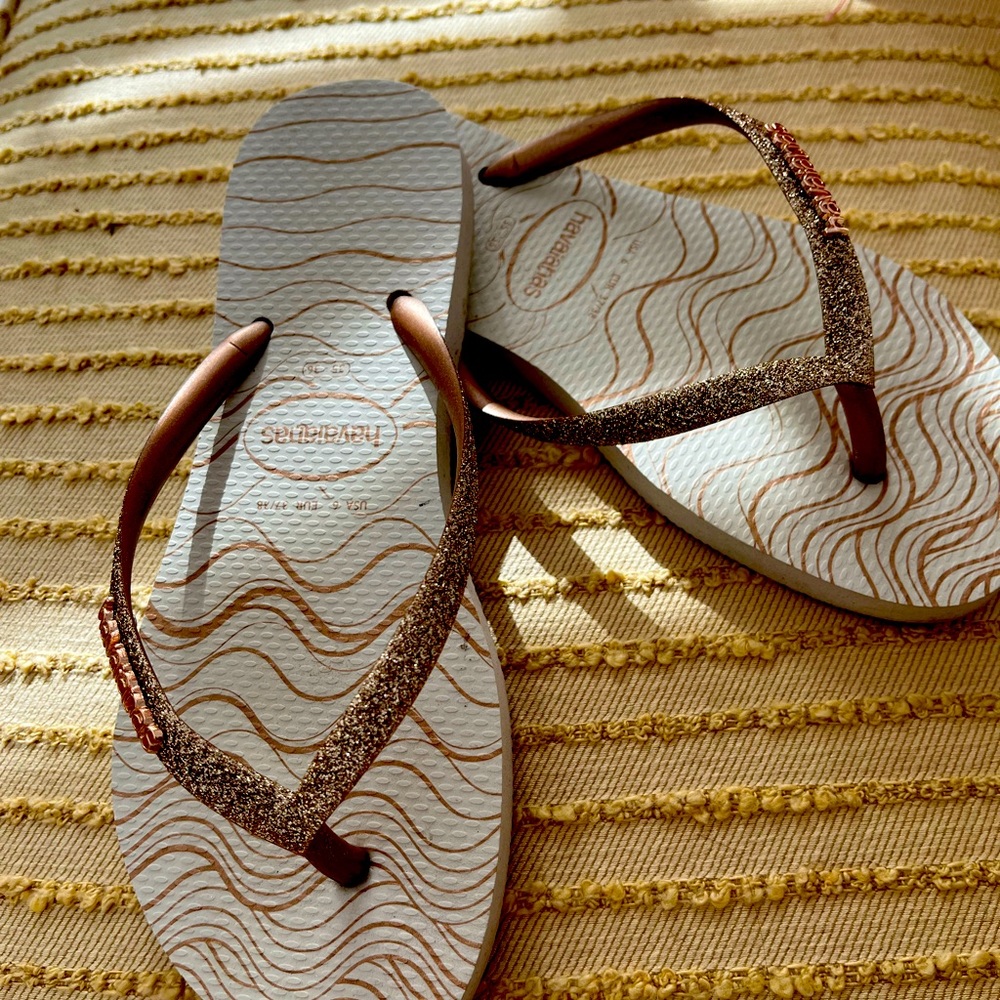 Haviannas Gold FlipFlops  35-36